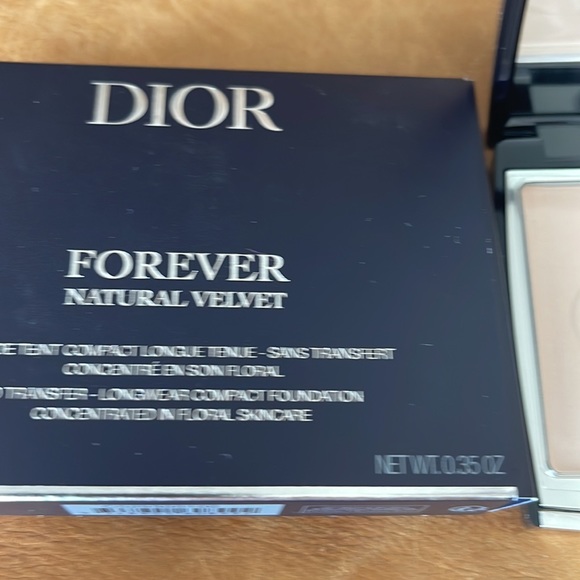 DIOR, forever natural velvet # 0N natural. New - Picture 3 of 4